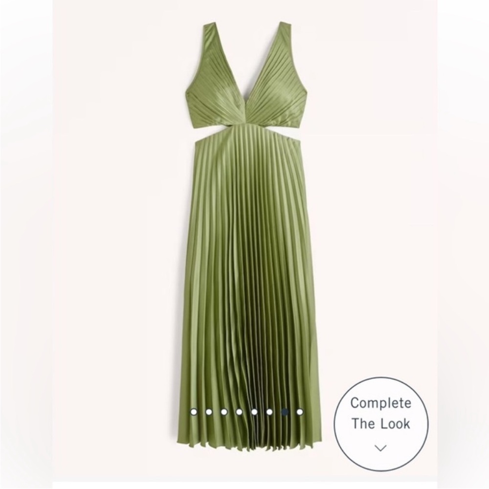 A&F Giselle Pleated Cutout Maxi Dress green